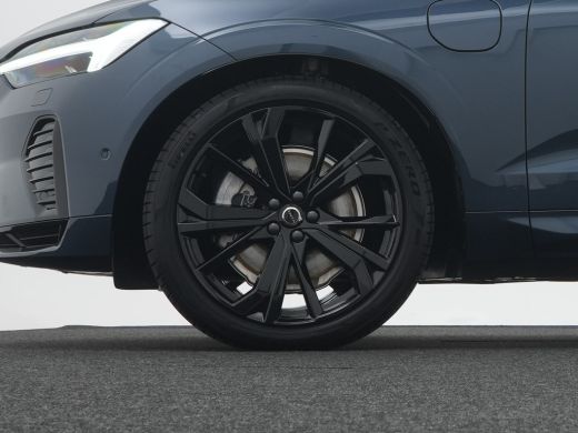 Volvo  XC60 T6 Recharge AWD Ultra Black Edition | Luchtvering | Head-Up | 360&deg; | Harman/Kardon | Panoramadak ... ActivLease financial lease
