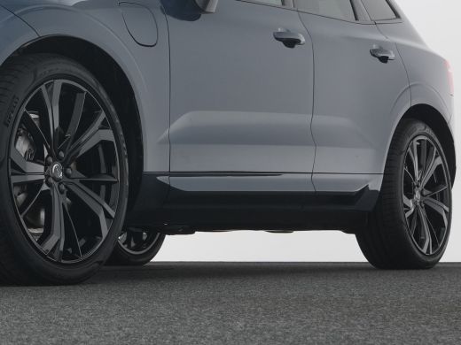 Volvo  XC60 T6 Recharge AWD Ultra Black Edition | Luchtvering | Head-Up | 360&deg; | Harman/Kardon | Panoramadak ... ActivLease financial lease