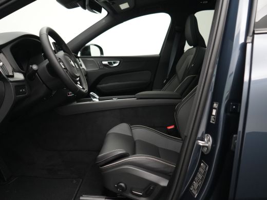 Volvo  XC60 T6 Recharge AWD Ultra Black Edition | Luchtvering | Head-Up | 360&deg; | Harman/Kardon | Panoramadak ... ActivLease financial lease