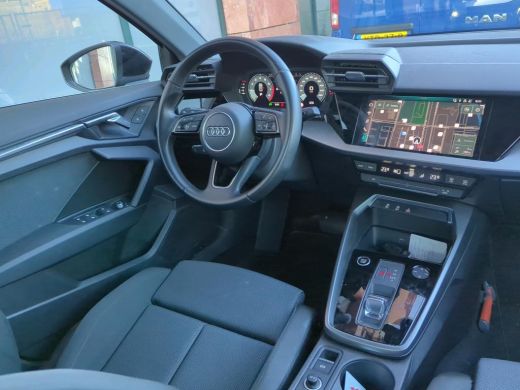 Audi A3 Limousine 30 TFSI Business edition NL-AUTO | CAMERA | AUTOMAAT | DIGIDASH ActivLease financial lease