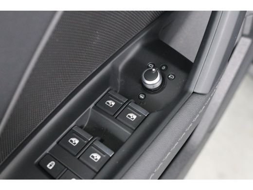 Audi A3 Sportback 35 TFSI S edition | 1e Eigenaar! | Dealer Onderhouden! | Virtual | Camera | LED | Clima... ActivLease financial lease