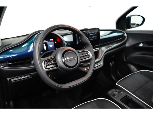 Fiat 500e 42 kwh 120 pk | SOH 92,5% | Stoelverwarming | Apple Carplay | Cruise control | ActivLease financial lease