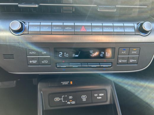 Hyundai Kona 1.6 GDI HEV Comfort | Cruise Control | Apple Carplay | Cruise Control  | Climate Control | Parkee... ActivLease financial lease