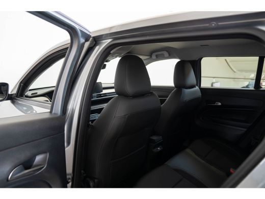Jeep Avenger Summit 54 kWh | SOH 97% | Camera | Apple Carplay & Android Auto | Climate Controle | Parkeersenso... ActivLease financial lease