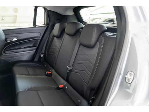 Jeep Avenger Summit 54 kWh | SOH 97% | Camera | Apple Carplay & Android Auto | Climate Controle | Parkeersenso... ActivLease financial lease