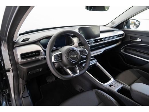 Jeep Avenger Summit 54 kWh | SOH 97% | Camera | Apple Carplay & Android Auto | Climate Controle | Parkeersenso... ActivLease financial lease