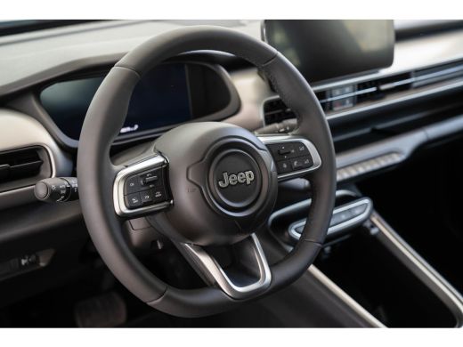 Jeep Avenger Summit 54 kWh | SOH 97% | Camera | Apple Carplay & Android Auto | Climate Controle | Parkeersenso... ActivLease financial lease