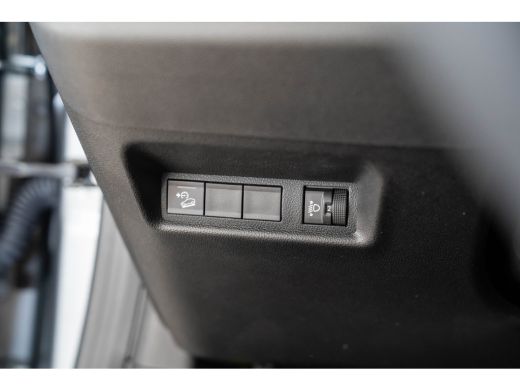 Jeep Avenger Summit 54 kWh | SOH 97% | Camera | Apple Carplay & Android Auto | Climate Controle | Parkeersenso... ActivLease financial lease