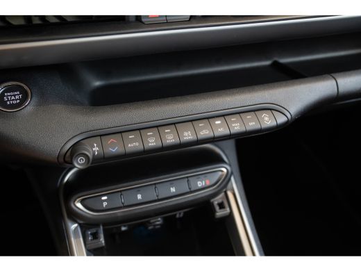 Jeep Avenger Summit 54 kWh | SOH 97% | Camera | Apple Carplay & Android Auto | Climate Controle | Parkeersenso... ActivLease financial lease