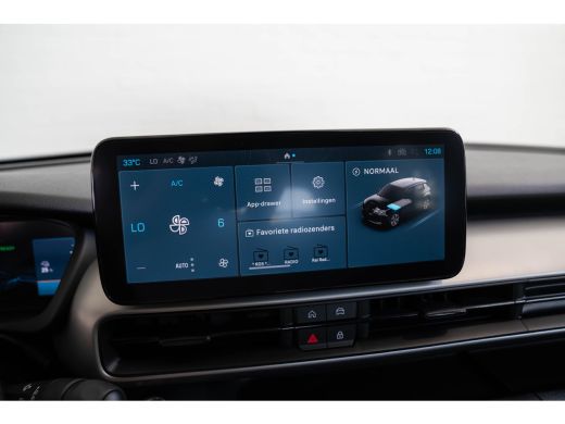 Jeep Avenger Summit 54 kWh | SOH 97% | Camera | Apple Carplay & Android Auto | Climate Controle | Parkeersenso... ActivLease financial lease