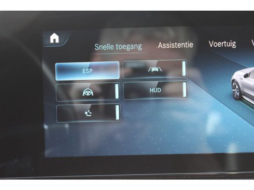 Mercedes-Benz EQC 400 4MATIC Premium Plus AMG 80 kWh SOh 93,4% NAVI LEER MASSAGE LED 159000KM!! ActivLease financial lease