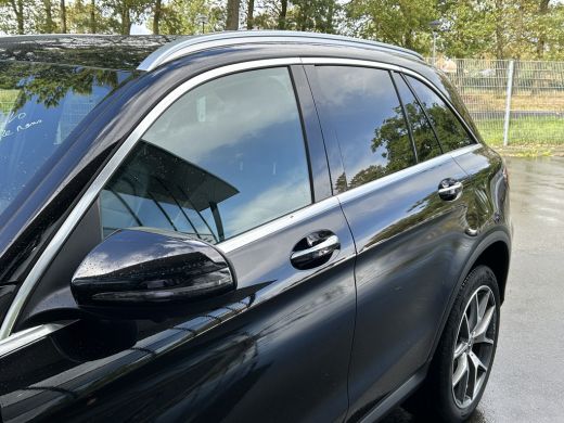 Mercedes-Benz GLC 300e AMG // Panoramadak // Memory Stoelen // 360 Camera // Carplay // Keyless Entry // Privacy Gl... ActivLease financial lease