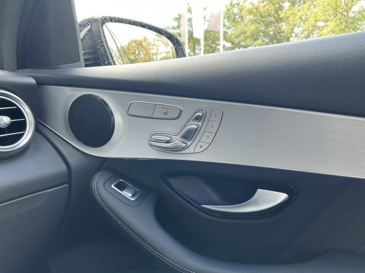 Mercedes-Benz GLC 300e AMG // Panoramadak // Memory Stoelen // 360 Camera // Carplay // Keyless Entry // Privacy Gl... ActivLease financial lease