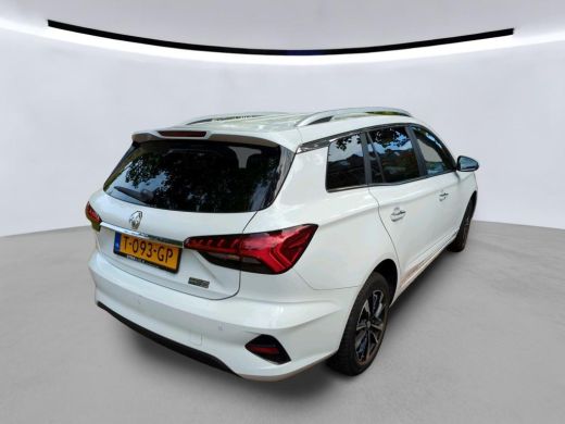 MG MG5 Long Range Comfort 61 kWh NL-AUTO | NAVI | CAMERA | LAGE STAND ActivLease financial lease