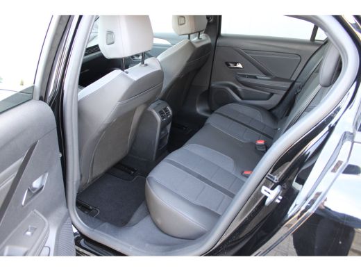 Opel Astra 1.2 Turbo Hybrid GS / Navigatie / Camera / Parkeersensoren / Matrix LED / Stuur -en Stoelverwarmd... ActivLease financial lease