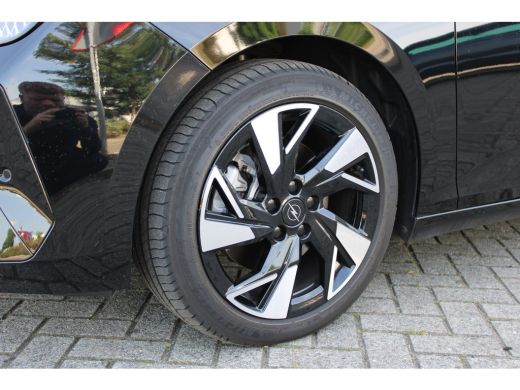 Opel Astra 1.2 Turbo Hybrid GS / Navigatie / Camera / Parkeersensoren / Matrix LED / Stuur -en Stoelverwarmd... ActivLease financial lease