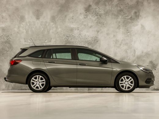 Opel Astra Sports Tourer 1.2 Sport (APPLE CARPLAY, NAVIGATIE, CRUISE, TREKHAAK, SPORTSTOELEN, PARKEERSENSORE... ActivLease financial lease