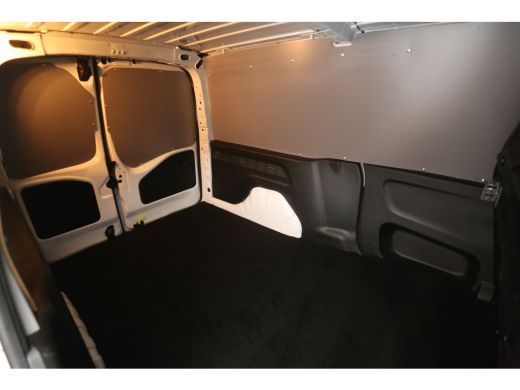 Opel Combo 1.5D L2H1 130PK | Automaat | Airco | Cruise | Carplay | Parkeersens. ActivLease financial lease
