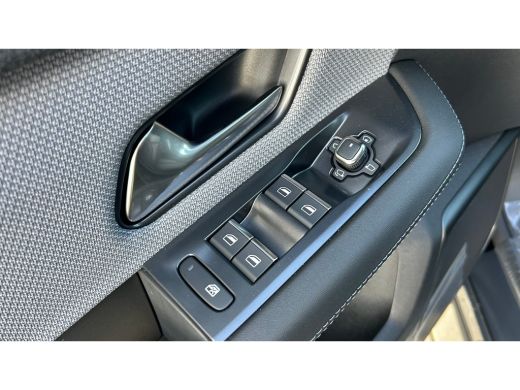 Opel Grandland GS - PHEV | Draadloze telefoonlader (Inductie) | Elektronische klimaatregeling met twee zones | L... ActivLease financial lease