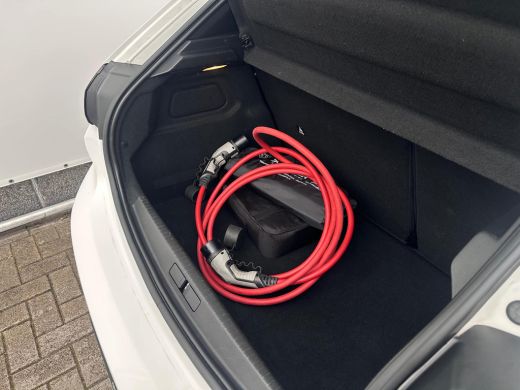 Peugeot e-208 EV Active Pack 50 kWh NL-AUTO | NAVI | ECC ActivLease financial lease