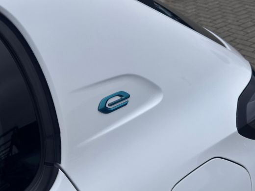 Peugeot e-208 EV Active Pack 50 kWh NL-AUTO | NAVI | ECC ActivLease financial lease