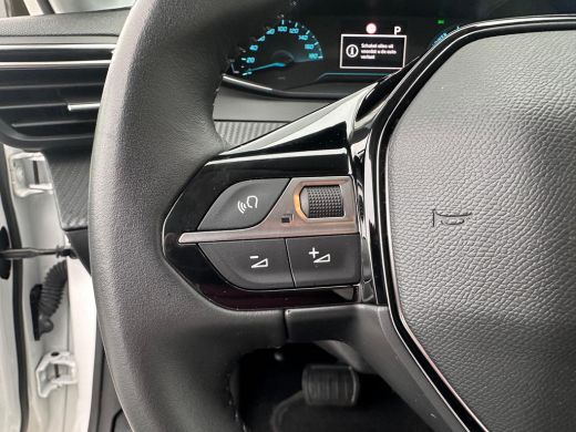 Peugeot e-208 EV Active Pack 50 kWh NL-AUTO | NAVI | ECC ActivLease financial lease