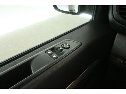 Peugeot Expert 2.0 BlueHDI Long Premium L3H1 | Dubbele Cabine | Airco | Cruise | Camera | Trekhaak | Carplay | P... ActivLease financial lease