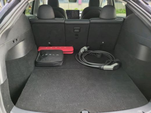 Tesla Model Y Long Range AWD 75 kWh NL-AUTO | PANODAK | LEDER | AUTOPILOT ActivLease financial lease