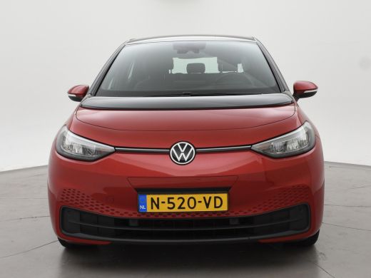 Volkswagen ID.3 PRO 58 KWH + SFEERVERLICHTING | HEAD-UP | ADAPTIVE CRUISE | 18 INCH | STOELVERW. | CARPLAY ActivLease financial lease
