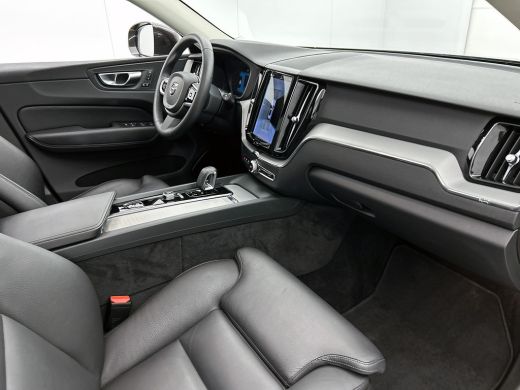 Volvo  XC60 2.0 T6 Plug-in LongRange AWD Plus Bright / Panoramadak / Pdc+Camera / NL.Auto / Stoel-Stuurverwar... ActivLease financial lease