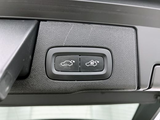 Volvo  XC60 2.0 T6 Plug-in LongRange AWD Plus Bright / Panoramadak / Pdc+Camera / NL.Auto / Stoel-Stuurverwar... ActivLease financial lease