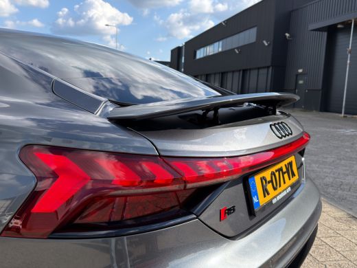 Audi e-tron GT RS 93 kWh | Premium audio installatie | 360&deg; Camera | Voorstoelen met massagefunctie en geventile... ActivLease financial lease