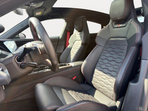 Audi e-tron GT RS 93 kWh | Premium audio installatie | 360&deg; Camera | Voorstoelen met massagefunctie en geventile... ActivLease financial lease