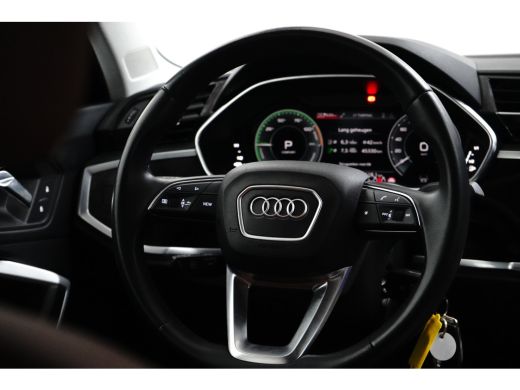 Audi Q3 45 TFSIe Pro Line | LEDER | NAVIGATIE | STOELVERW. | ADAPT. CRUISE | ELEKTR. A. KLEP | LED | 18 INCH ActivLease financial lease