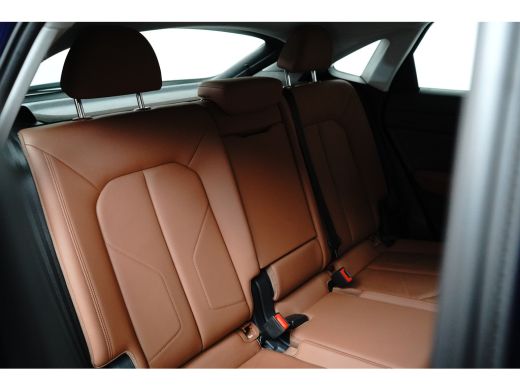 Audi Q3 45 TFSIe Pro Line | LEDER | NAVIGATIE | STOELVERW. | ADAPT. CRUISE | ELEKTR. A. KLEP | LED | 18 INCH ActivLease financial lease