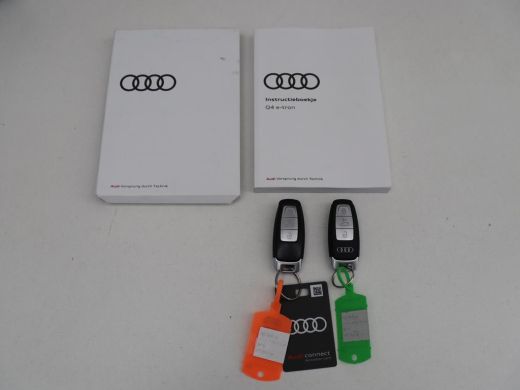 Audi Q4 Sportback e-tron | SOH 93,3% | Leder | Adaptive cruise | Stoelverwarming | Trekhaak | Camera | Park assist | Clima... ActivLease financial lease