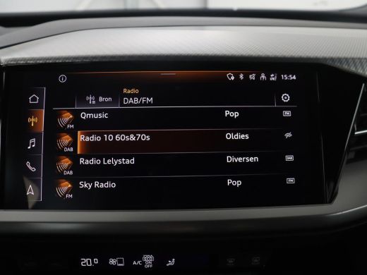 Audi Q4 Sportback e-tron | SOH 93,3% | Leder | Adaptive cruise | Stoelverwarming | Trekhaak | Camera | Park assist | Clima... ActivLease financial lease