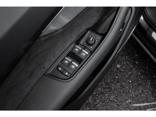 Audi Q7 60 TFSI e quattro Pro Line S Competition | Panoramadak | Trekhaak | 360 Camera | Bang & Olufsen |... ActivLease financial lease