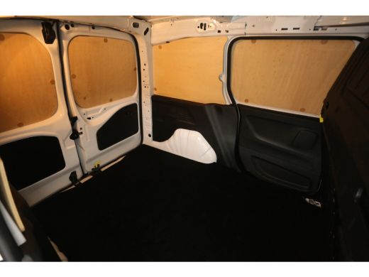 Citroën &euml;-Berlingo 136PK 50 kWh | Snelladen | SOH 92% | 3 Zits | Airco | Camera | Cruise | Carplay | 2xSchuifdeur ActivLease financial lease