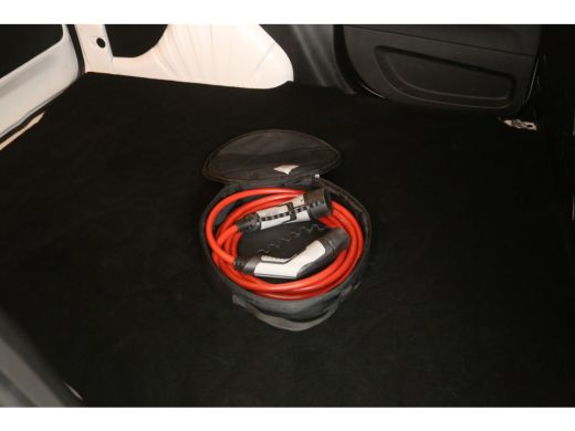Citroën &euml;-Berlingo 136PK 50 kWh | Snelladen | SOH 92% | 3 Zits | Airco | Camera | Cruise | Carplay | 2xSchuifdeur ActivLease financial lease