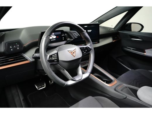 CUPRA Born Copper 62 kWh 204 pk | Achteruitrijcamera | Apple Carplay | Stoelverwarming | ActivLease financial lease