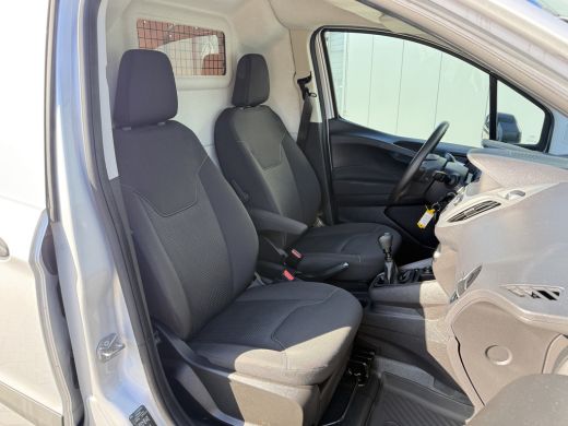 Ford Transit Courier 1.5 TDCI / 1e EIGENAAR / 47.060 KM! / AIRCO / NAVIGATIE / PARKEERSENSOREN ActivLease financial lease