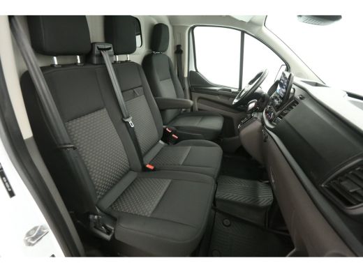 Ford Transit Custom 2.0 TDCI L1H1 | Automaat | Airco | Camera | 3 Zits | Cruise | Carplay | Trekhaak ActivLease financial lease