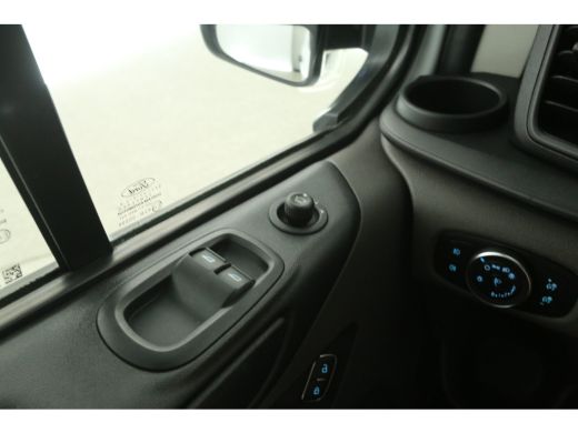 Ford Transit Custom 2.0 TDCI L1H1 | Automaat | Airco | Camera | 3 Zits | Cruise | Carplay | Trekhaak ActivLease financial lease