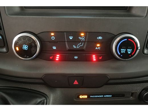 Ford Transit Custom 2.0 TDCI L2H1 | 2800kg Trekgew. | Airco | Cruise | Trekhaak Parkeersens. ActivLease financial lease