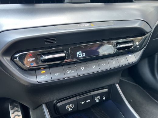 Hyundai Bayon Premium 1.0 T-GDi Automaat | Camera | Climate controle | Carplay | Stoelverwarming | Digitaal coc... ActivLease financial lease
