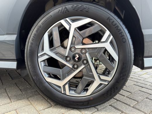 Hyundai Kona 1.6 GDI HEV 141pk N-Line Sky | Trekhaak | Panorama schuifdak | Stoelventilatie | 360 graden camer... ActivLease financial lease