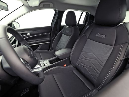 Jeep Avenger Altitude 54 kWh Automaat (VIRTUAL COCKPIT, SOH 97%, APPLE CARPLAY, GROOT NAVI, SPORTSTOELEN, ADAP... ActivLease financial lease
