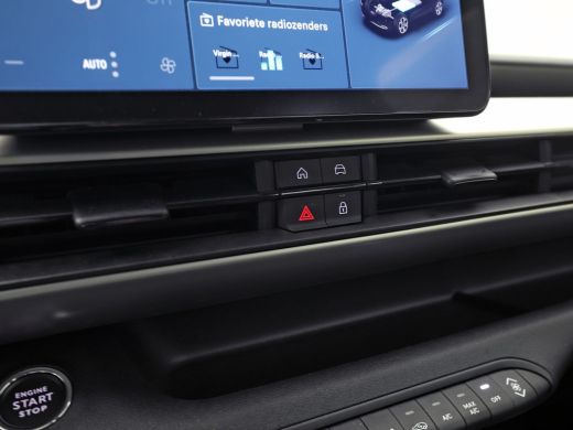 Jeep Avenger Altitude 54 kWh Automaat (VIRTUAL COCKPIT, SOH 97%, APPLE CARPLAY, GROOT NAVI, SPORTSTOELEN, ADAP... ActivLease financial lease