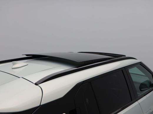 Kia EV3 GT-PlusLine 81.4 kWh 204 Pk | Trekhaak | Carplay | Harman Kardon | Head-up Display | Adaptive Cru... ActivLease financial lease